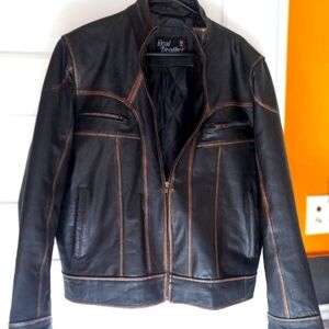 Vintage 90s REAL LEATHER brand ladies jacket.  SizeL